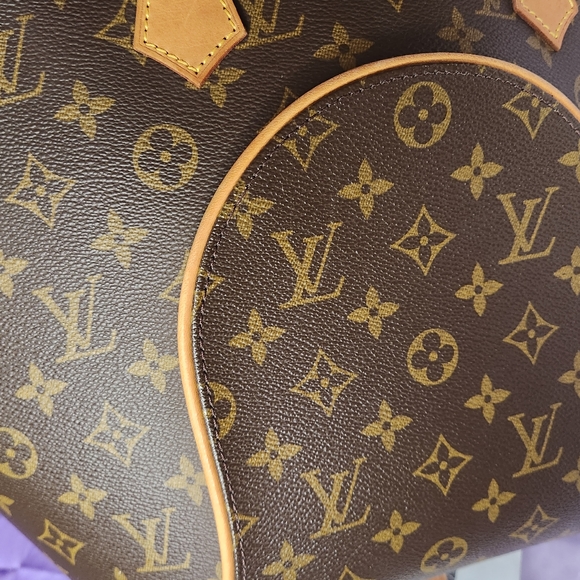 EUC LOUIS VUITTON ELLIPSE MONOGRAM MM with COA!!! Excellent condition  vintage!! - Picture 9 of 16